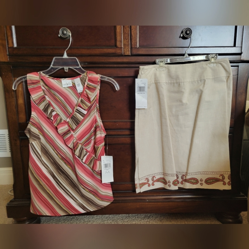 Liz Claiborne Sleeveless top with skirt